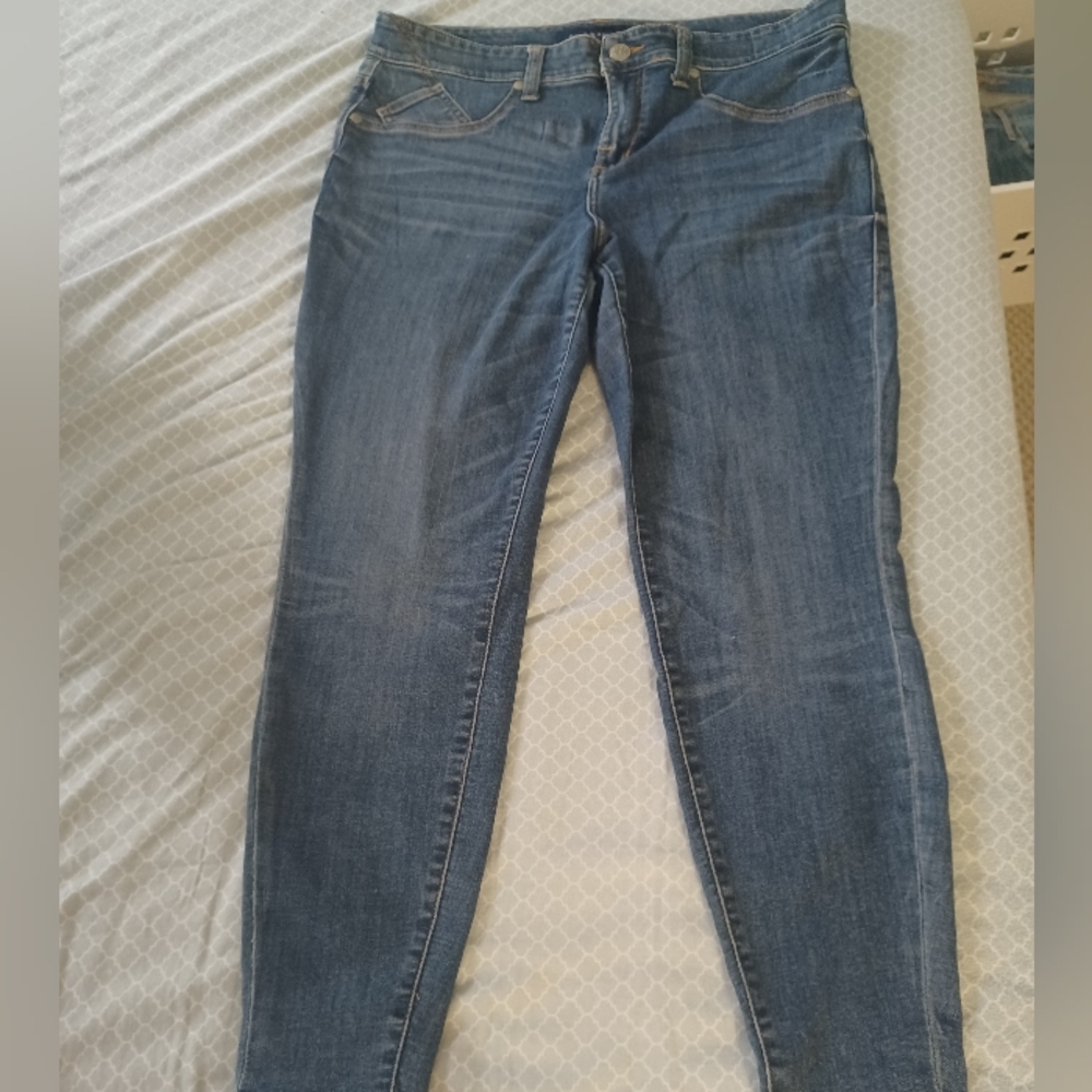 Rock & Republic womens 16 skinny jeans stretch.  No rips, tears, or stains.